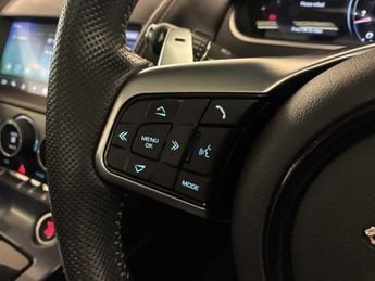 JAGUAR F-TYPE 2.0 P300 R-Dynamic Black 2Dr Auto