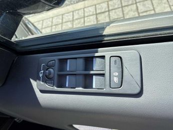 LAND ROVER DISCOVERY SPORT 2.0 D200 Dynamic Hse 5Dr Auto [7 Seat]