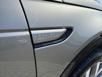LAND ROVER DISCOVERY SPORT 2.0 D200 Dynamic Hse 5Dr Auto [7 Seat]