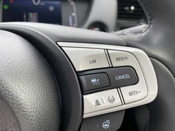 HONDA JAZZ 1.5 I-Mmd Hybrid Crosstar Advance 5Dr Ecvt