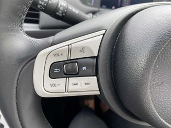 HONDA JAZZ 1.5 I-Mmd Hybrid Crosstar Advance 5Dr Ecvt