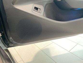 VOLKSWAGEN PASSAT 1.5 Etsi R-Line 5Dr Dsg