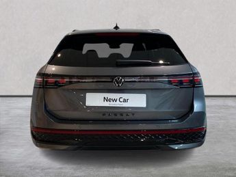VOLKSWAGEN PASSAT 1.5 Etsi R-Line 5Dr Dsg