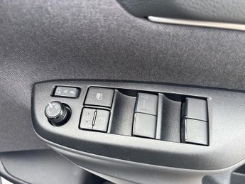 TOYOTA YARIS 1.5 Vvt-H Excel Hatchback 5Dr Petrol Hybrid E-Cvt Euro 6 (S/S) (