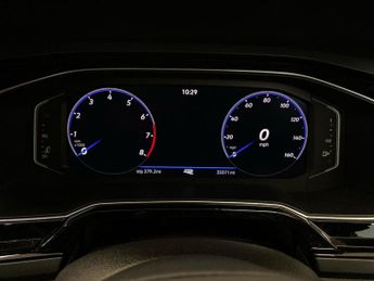 VOLKSWAGEN TAIGO 1.5 Tsi R-Line Suv 5Dr Petrol Dsg Euro 6 (S/S) (150 Ps)
