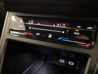 VOLKSWAGEN TAIGO 1.5 Tsi R-Line Suv 5Dr Petrol Dsg Euro 6 (S/S) (150 Ps)