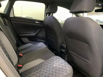 VOLKSWAGEN TAIGO 1.5 Tsi R-Line Suv 5Dr Petrol Dsg Euro 6 (S/S) (150 Ps)