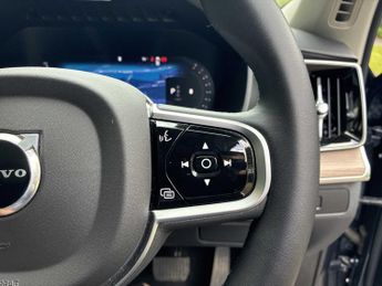 VOLVO XC90 2.0 B5P Plus Dark 5Dr Awd Geartronic