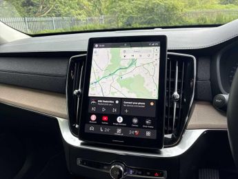 VOLVO XC90 2.0 B5P Plus Dark 5Dr Awd Geartronic