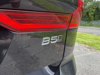 VOLVO XC60 2.0 B5P Plus Dark 5Dr Awd Geartronic
