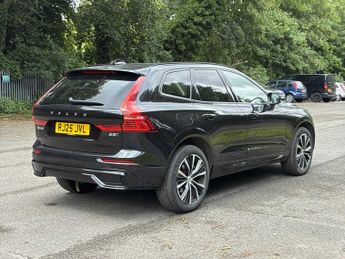 VOLVO XC60 2.0 B5P Plus Dark 5Dr Awd Geartronic