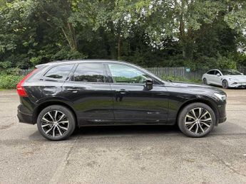 VOLVO XC60 2.0 B5P Plus Dark 5Dr Awd Geartronic