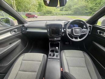 VOLVO XC40 2.0 B3P Core 5Dr Auto