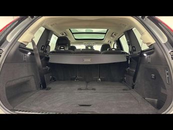 VOLVO XC90 2.0 B5P Plus Dark 5Dr Awd Geartronic