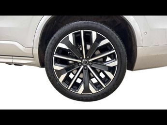 VOLVO XC90 2.0 B5P Plus Dark 5Dr Awd Geartronic