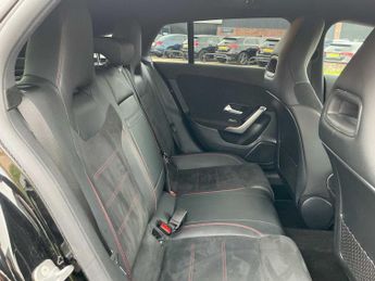 MERCEDES-BENZ CLA Cla 200 Amg Line Executive 5Dr Tip Auto