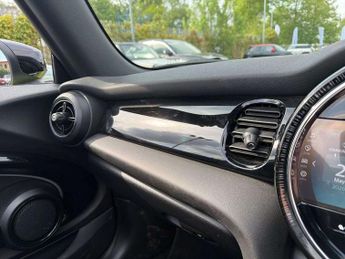 MINI CONVERTIBLE 1.5 Cooper Sport Premium 2Dr Auto