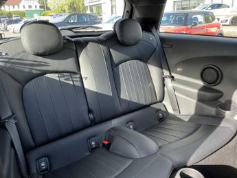 MINI HATCHBACK 1.5 Cooper Ii 3Dr Auto