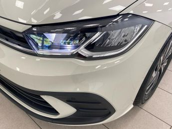 VOLKSWAGEN Polo 1.0 Tsi Life 5Dr Dsg