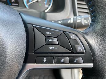 NISSAN LEAF 39Kwh N-Connecta Hatchback 5Dr Electric Auto (150 Ps)