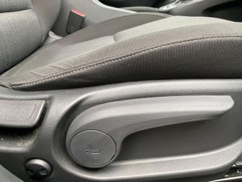 HYUNDAI KONA 1.6 Gdi Hybrid Premium 5Dr Dct