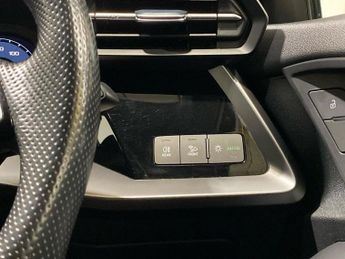 AUDI A3 1.0 Tfsi 30 S Line Sportback 5Dr Petrol S Tronic Euro 6 (S/S) (1