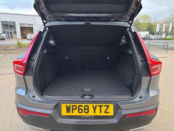 VOLVO XC40 2.0 T4 R Design Pro 5Dr Awd Geartronic