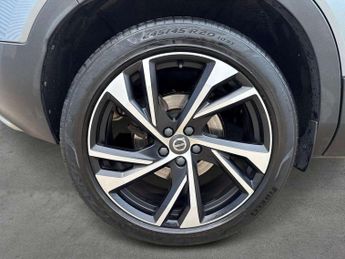 VOLVO XC40 2.0 T4 R Design Pro 5Dr Awd Geartronic