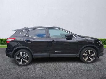NISSAN QASHQAI 1.2 Dig-T N-Connecta 5Dr Xtronic
