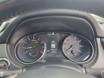 NISSAN QASHQAI 1.2 Dig-T N-Connecta 5Dr Xtronic