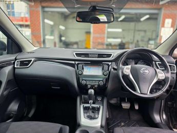 NISSAN QASHQAI 1.2 Dig-T N-Connecta 5Dr Xtronic