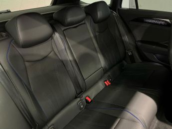 VOLKSWAGEN PASSAT 1.5 Tsi Ehybrid 19.7Kwh R-Line Estate 5Dr Petrol Plug-In Hybrid 