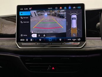VOLKSWAGEN PASSAT 1.5 Tsi Ehybrid 19.7Kwh R-Line Estate 5Dr Petrol Plug-In Hybrid 