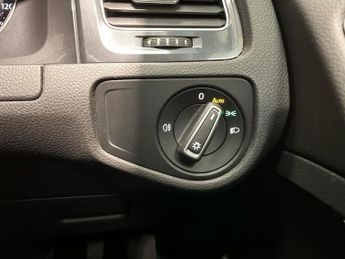 VOLKSWAGEN GOLF 2.0 Tdi Se Estate 5Dr Diesel Dsg Euro 6 (S/S) (150 Ps)