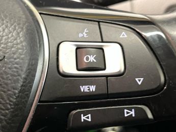 VOLKSWAGEN GOLF 2.0 Tdi Se Estate 5Dr Diesel Dsg Euro 6 (S/S) (150 Ps)
