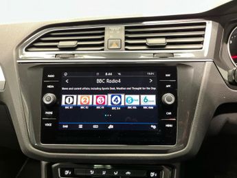 VOLKSWAGEN TIGUAN 1.5 Tsi Evo Match Suv 5Dr Petrol Dsg Euro 6 (S/S) (150 Ps)