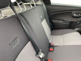 TOYOTA YARIS 1.5 Vvt-H Y20 Hatchback 5Dr Petrol Hybrid E-Cvt Euro 6 (S/S) (10