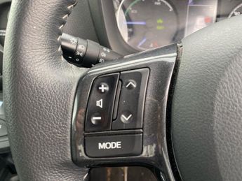 TOYOTA YARIS 1.5 Vvt-H Y20 Hatchback 5Dr Petrol Hybrid E-Cvt Euro 6 (S/S) (10