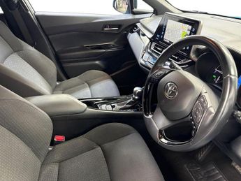 TOYOTA C-HR 1.8 Vvt-H Design Suv 5Dr Petrol Hybrid Cvt Euro 6 (S/S) (122 Ps)
