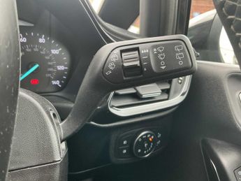 FORD FIESTA 1.0 Ecoboost Titanium 5Dr Auto
