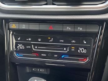 VOLKSWAGEN T-ROC 2.0 Tdi R-Line Suv 5Dr Diesel Dsg Euro 6 (S/S) (150 Ps)