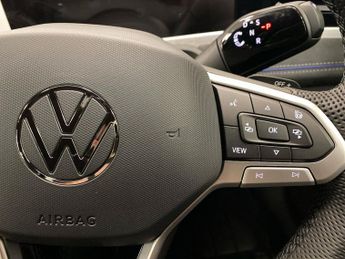 VOLKSWAGEN PASSAT 1.5 Etsi Mhev R-Line Estate 5Dr Petrol Hybrid Dsg Euro 6 (S/S) (