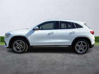 MERCEDES-BENZ GLA Gla 180 Amg Line Executive 5Dr Auto