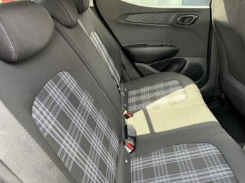 HYUNDAI I10 1.0 [63] Premium 5Dr Auto [Nav]
