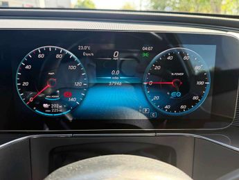MERCEDES-BENZ EQC Eqc 400 300Kw Amg Line Premium 80Kwh 5Dr Auto