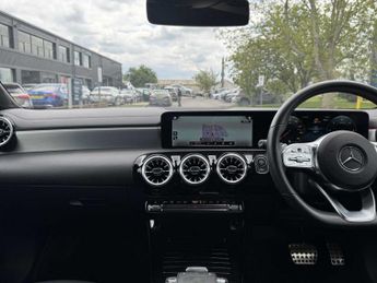 MERCEDES-BENZ CLA Cla 220D Amg Line Executive 4Dr Tip Auto