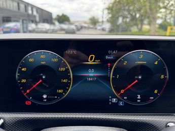 MERCEDES-BENZ CLA Cla 220D Amg Line Executive 4Dr Tip Auto