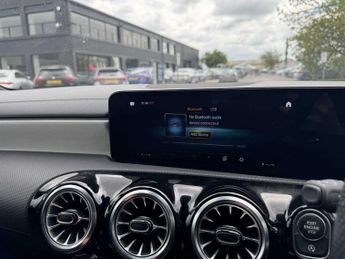 MERCEDES-BENZ CLA Cla 220D Amg Line Executive 4Dr Tip Auto