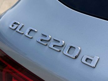 MERCEDES-BENZ GLC Glc 220D 4Matic Amg Line Premium 5Dr 9G-Tronic