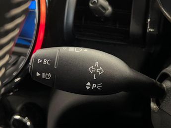 MINI HATCHBACK Cooper Se 32.6Kwh Level 3 Hatchback 3Dr Electric Auto (184 Ps)